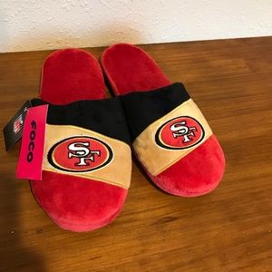 (Sold) 49ers slippers new with tag Men’s size 9/10